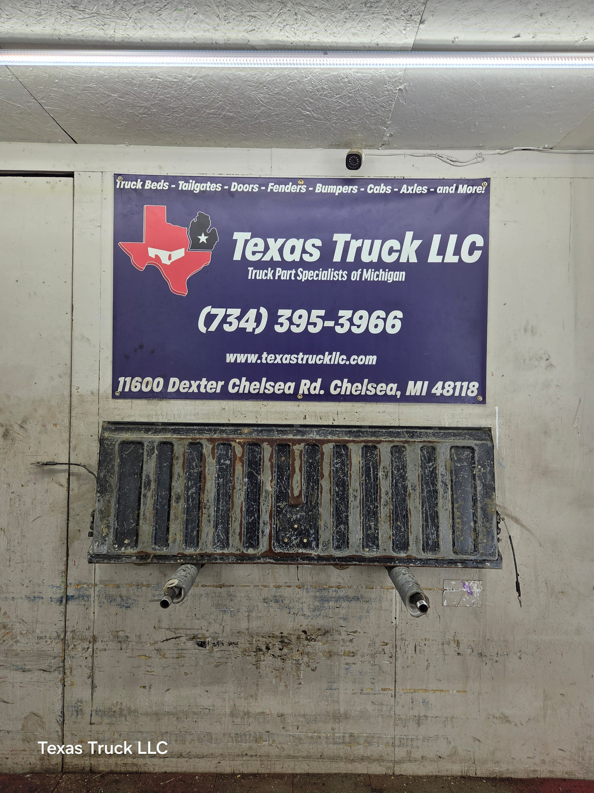 1999-2007 Chevrolet Silverado / GMC Sierra 1500 2500 3500 Tailgate