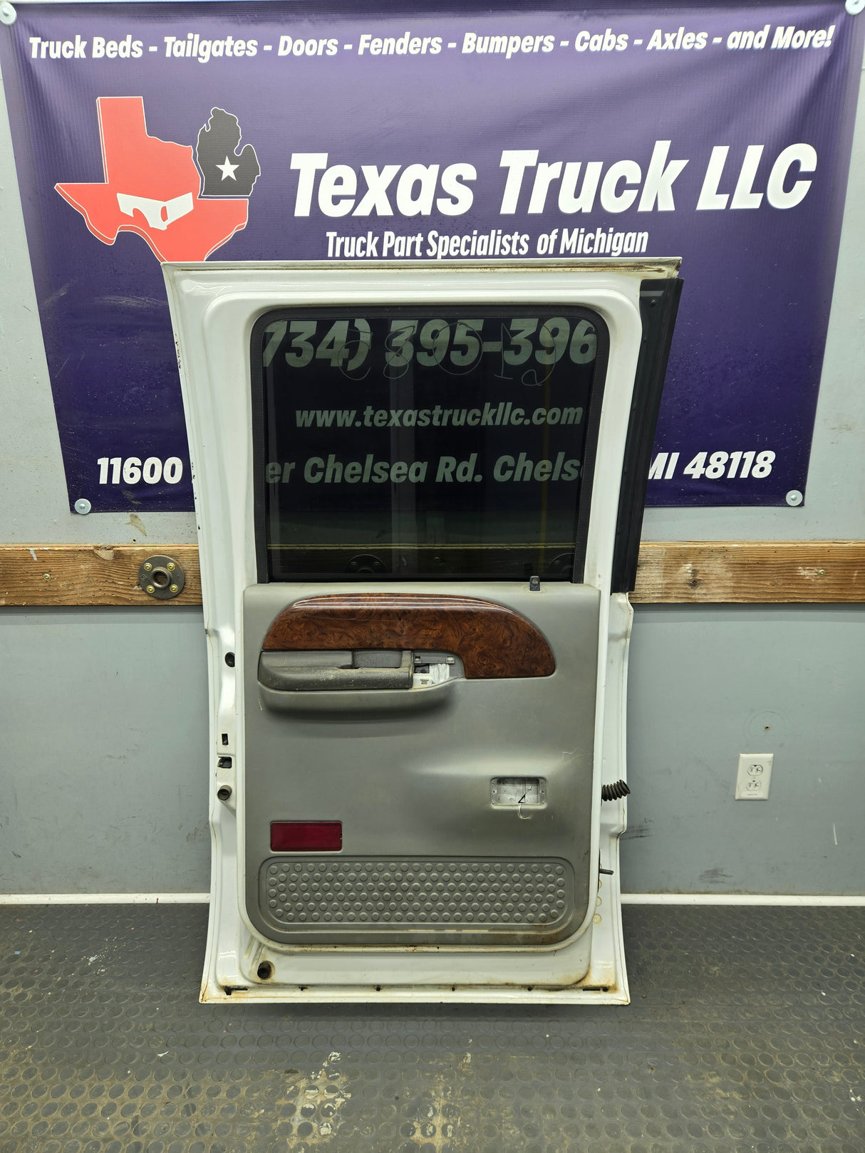 1999-2016 Ford Super Duty Driver Rear Door LH Crew Cab F250 F350 F450 F550