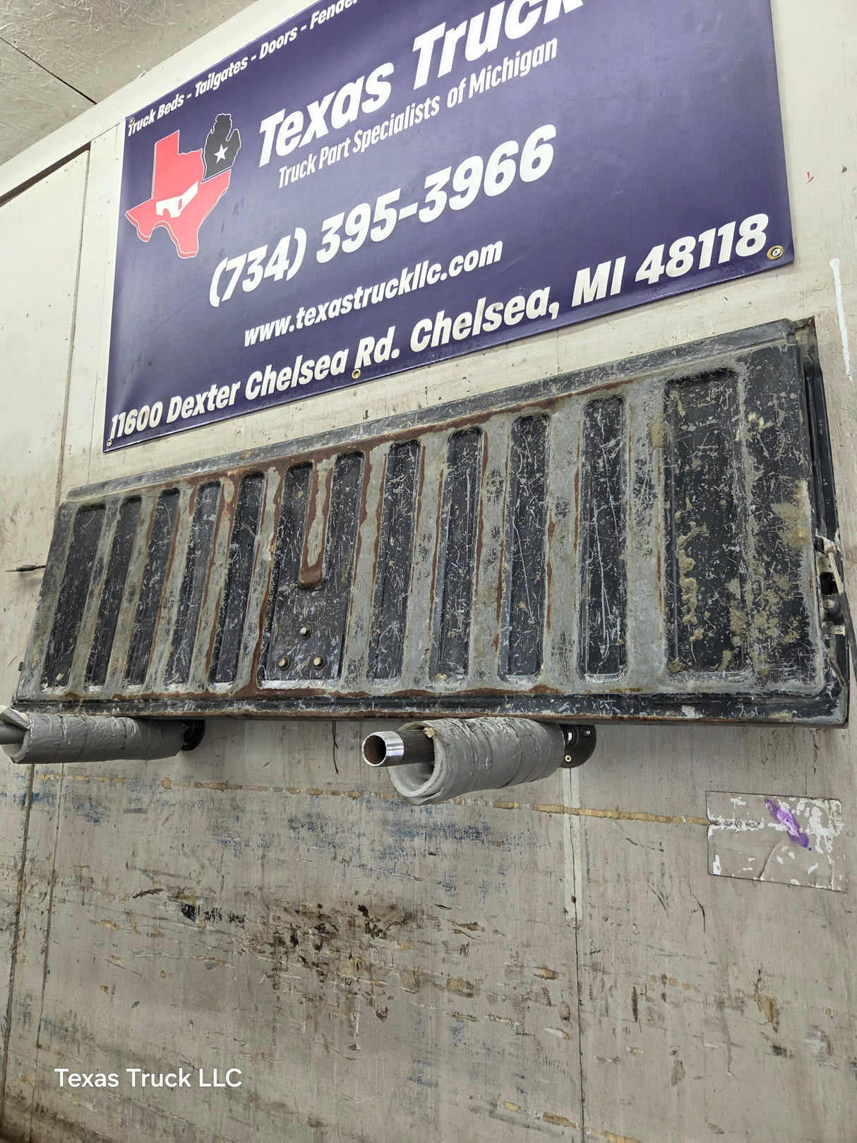 1999-2007 Chevrolet Silverado / GMC Sierra 1500 2500 3500 Tailgate