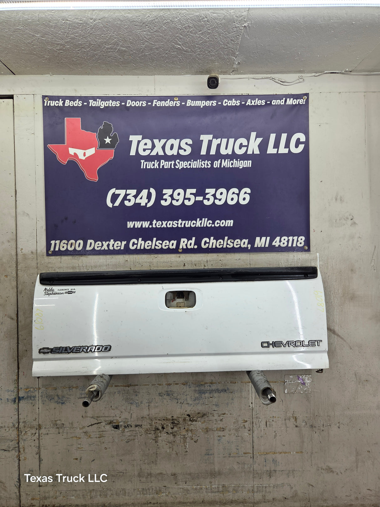 1999-2007 Chevrolet Silverado / GMC Sierra 1500 2500 3500 Tailgate