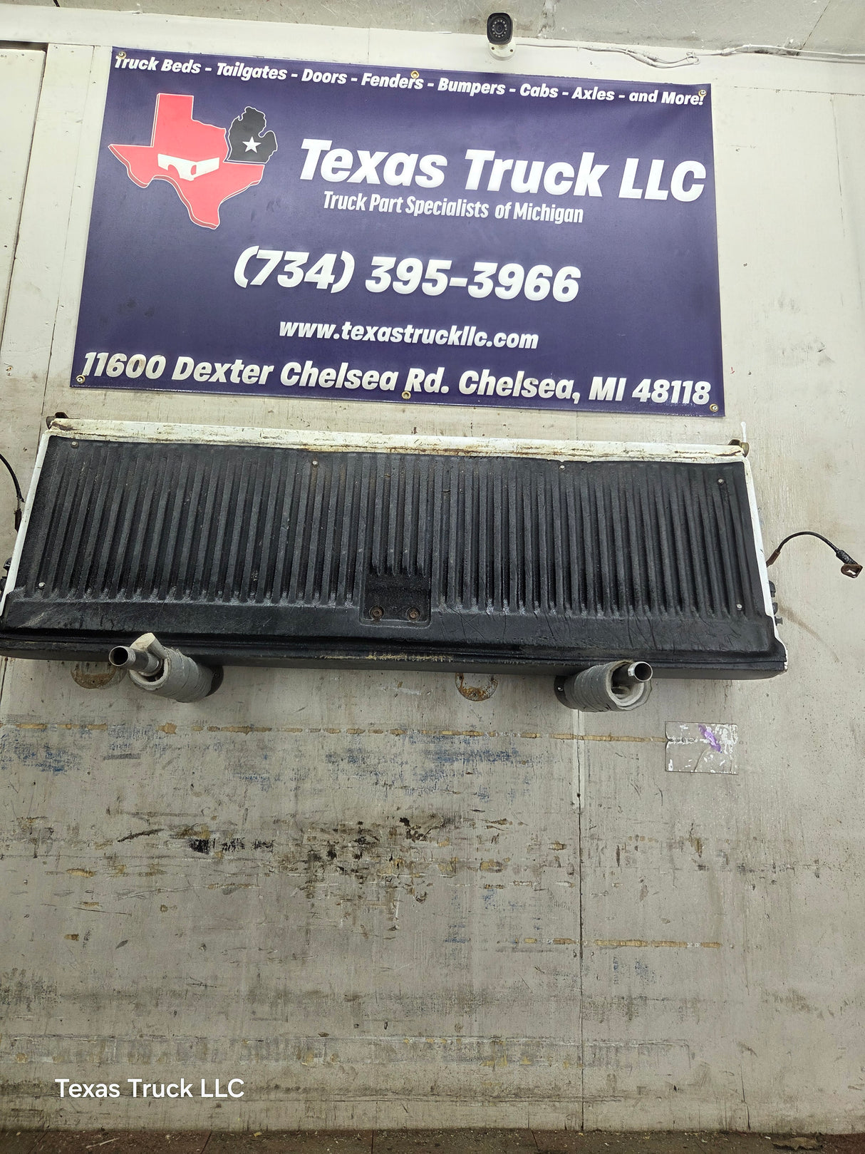 1999-2007 Chevrolet Silverado / GMC Sierra 1500 2500 3500 Tailgate