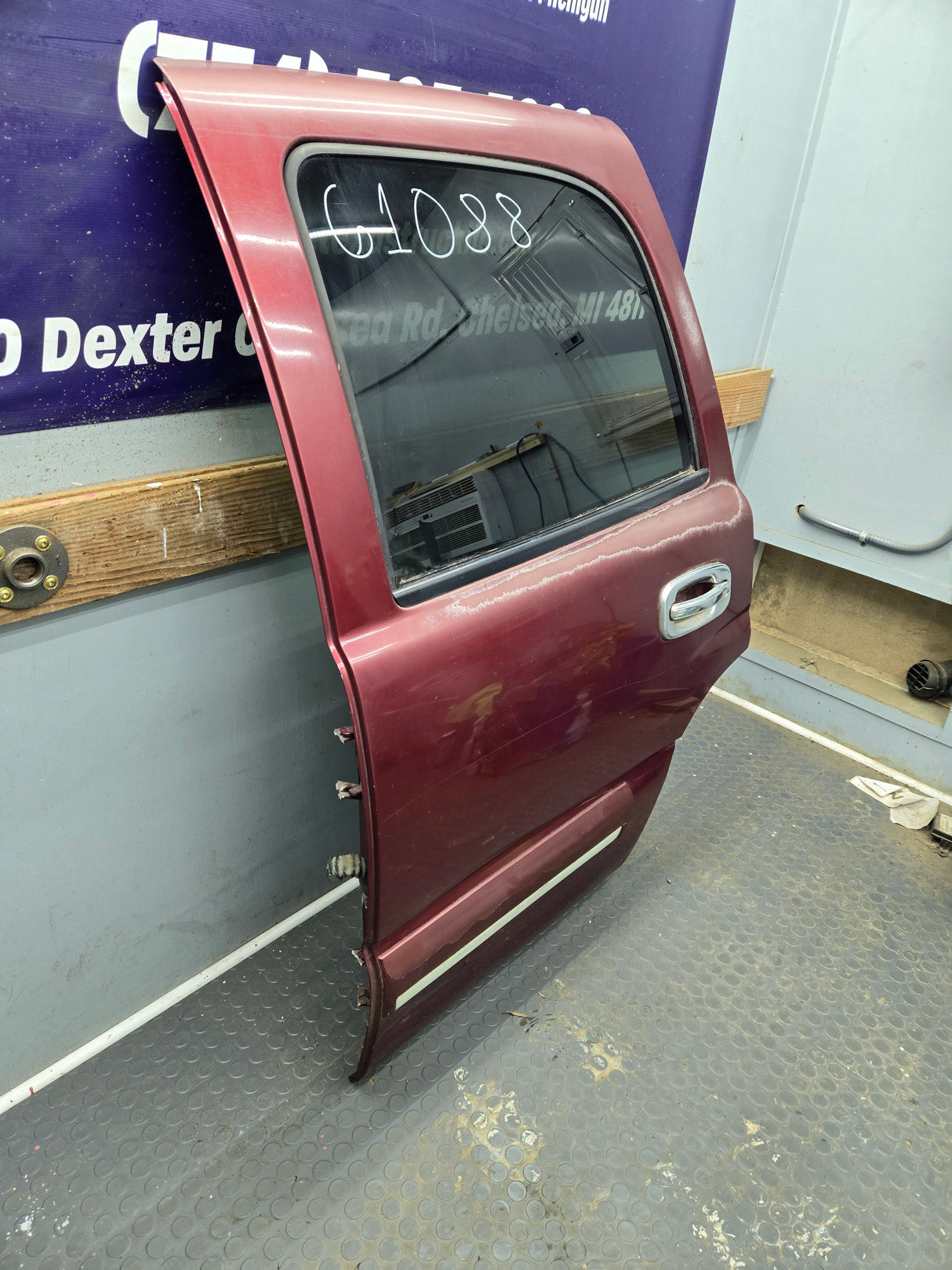 2001-2006 Chevrolet Tahoe / GMC Yukon 1500 2500HD Rear Driver Side Rear Door LH