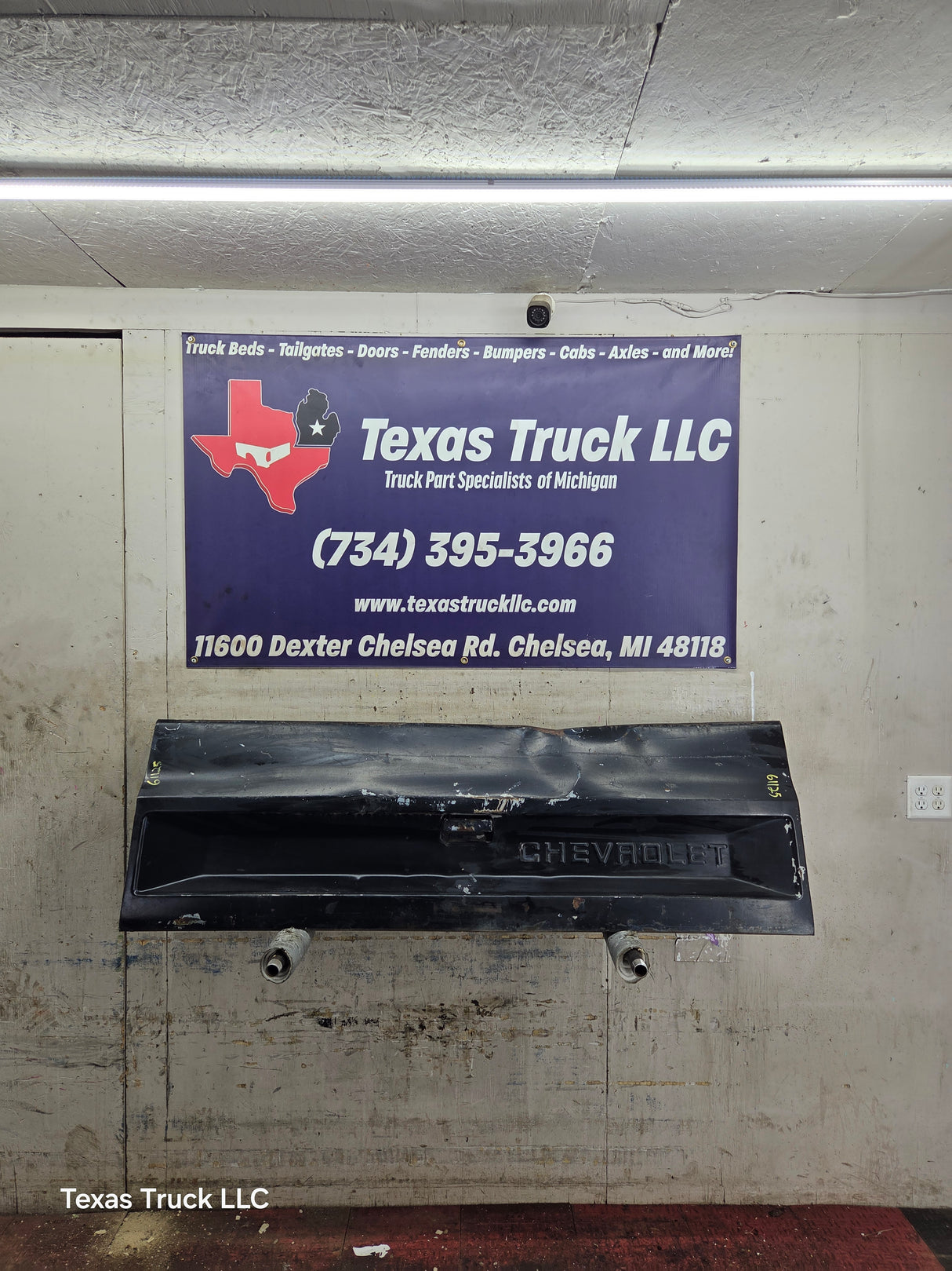 1973-1987 Chevrolet / GMC Square Body Tailgate C10 C15 C20 C25 C35 K10 K15 K20 K25 K35