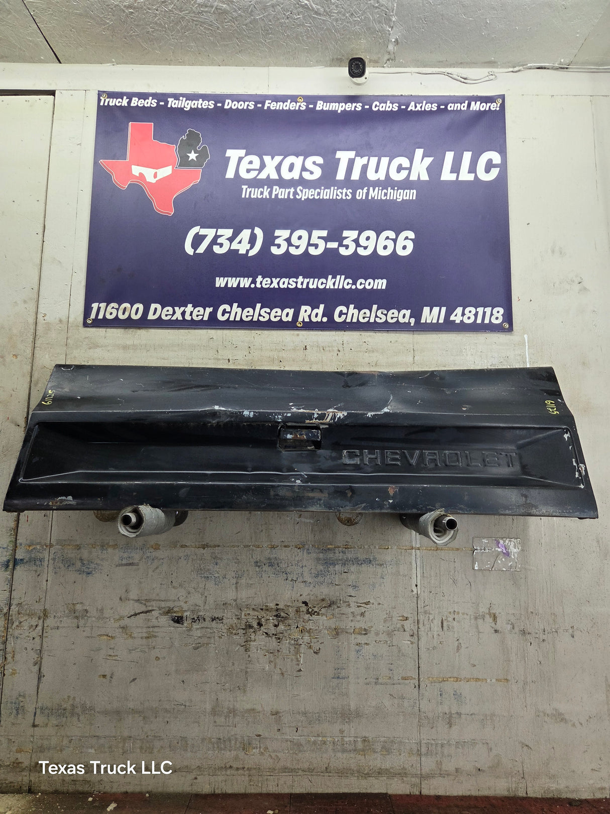 1973-1987 Chevrolet / GMC Square Body Tailgate C10 C15 C20 C25 C35 K10 K15 K20 K25 K35