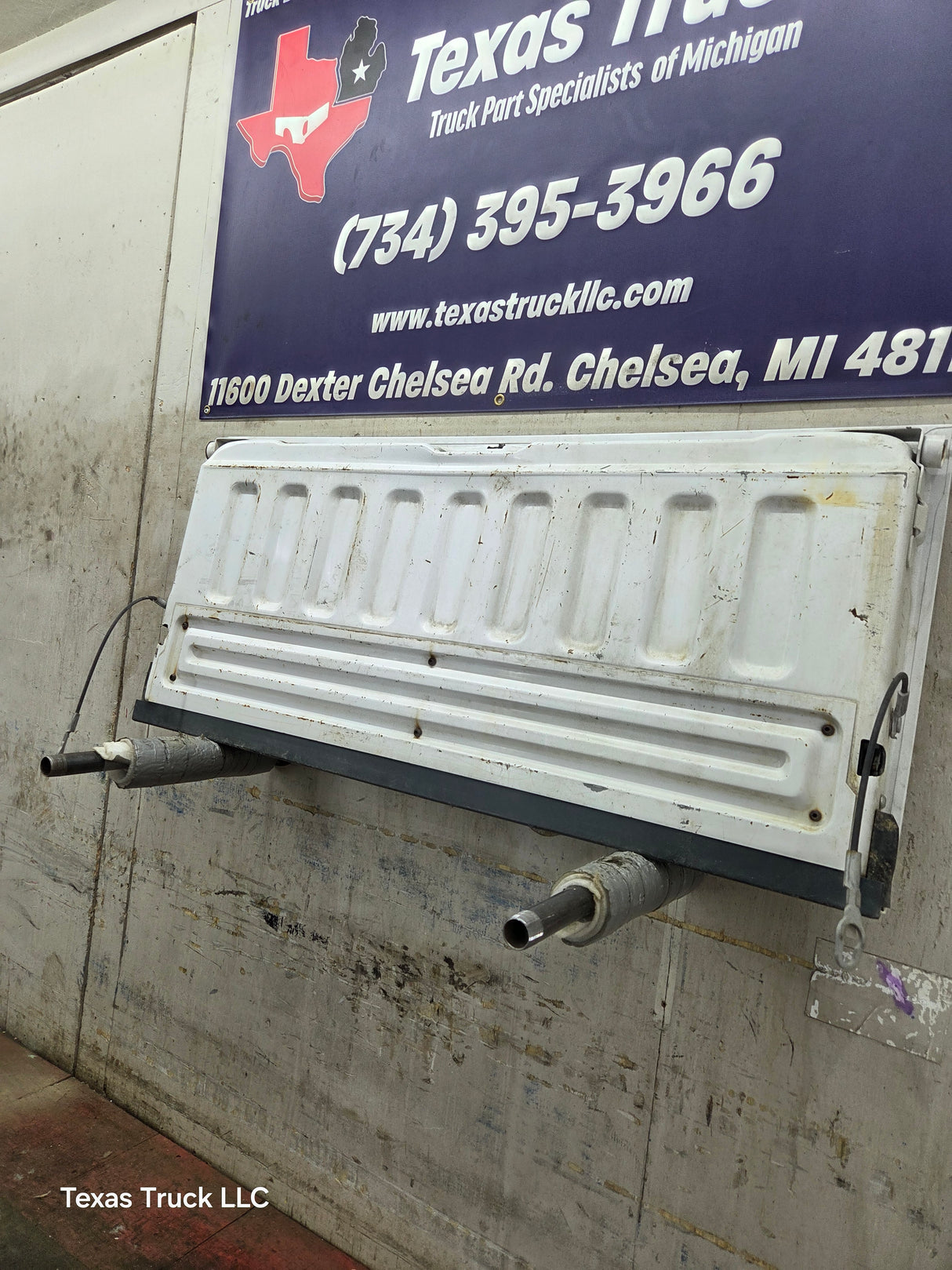 1997-2003 Ford F150 Step Side / Flare Side Tailgate