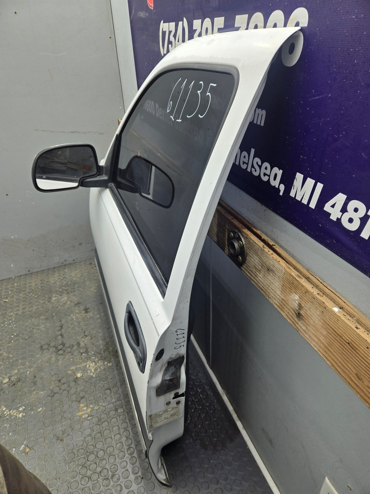 1999-2006 Chevrolet Silverado / GMC Sierra 1500 2500 3500 HD Driver Side Front Door LH - Grey