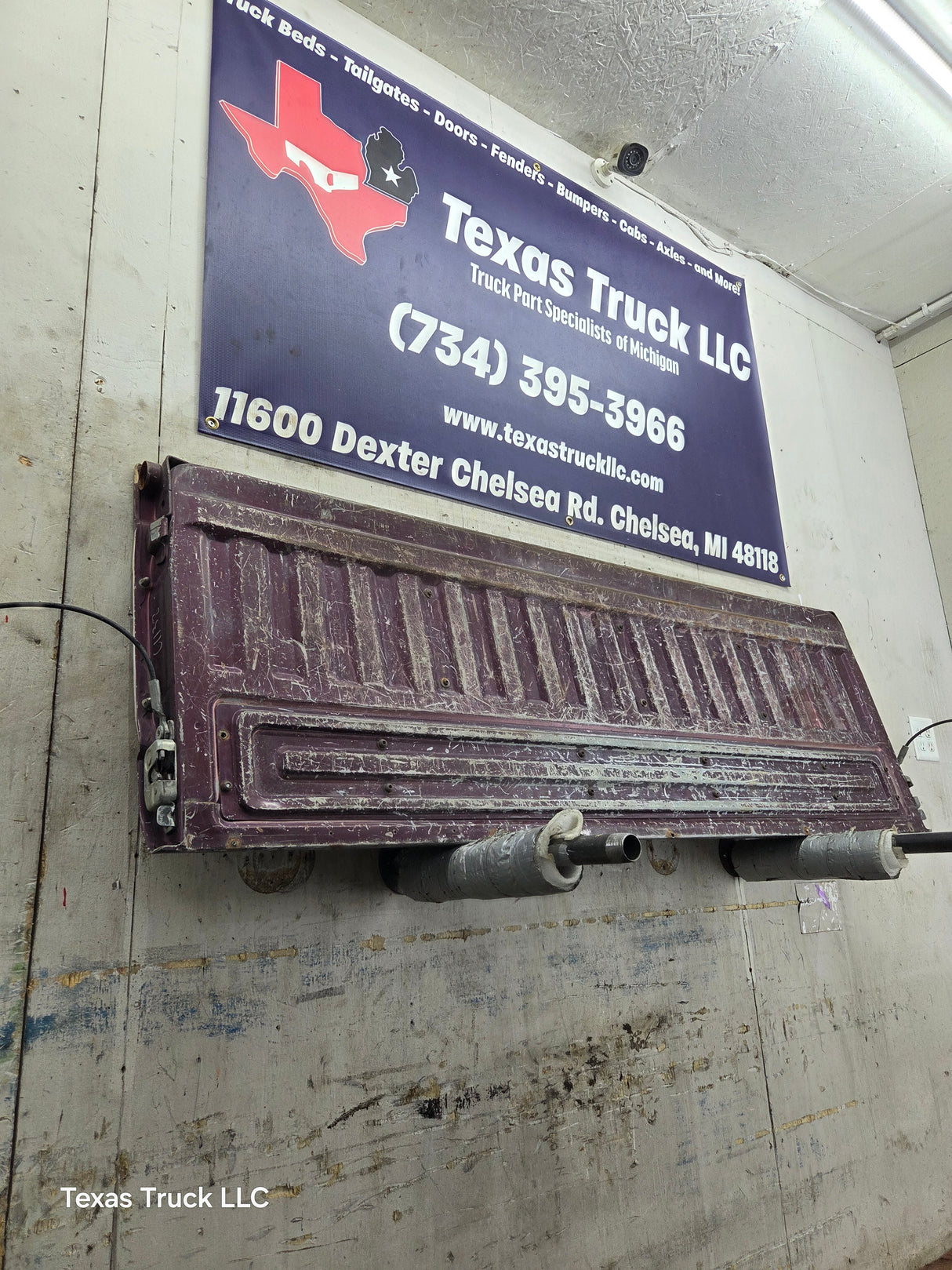 1980-1986 Bullnose / Bricknose / OBS Ford F100 F150 F250 F350 Tailgate