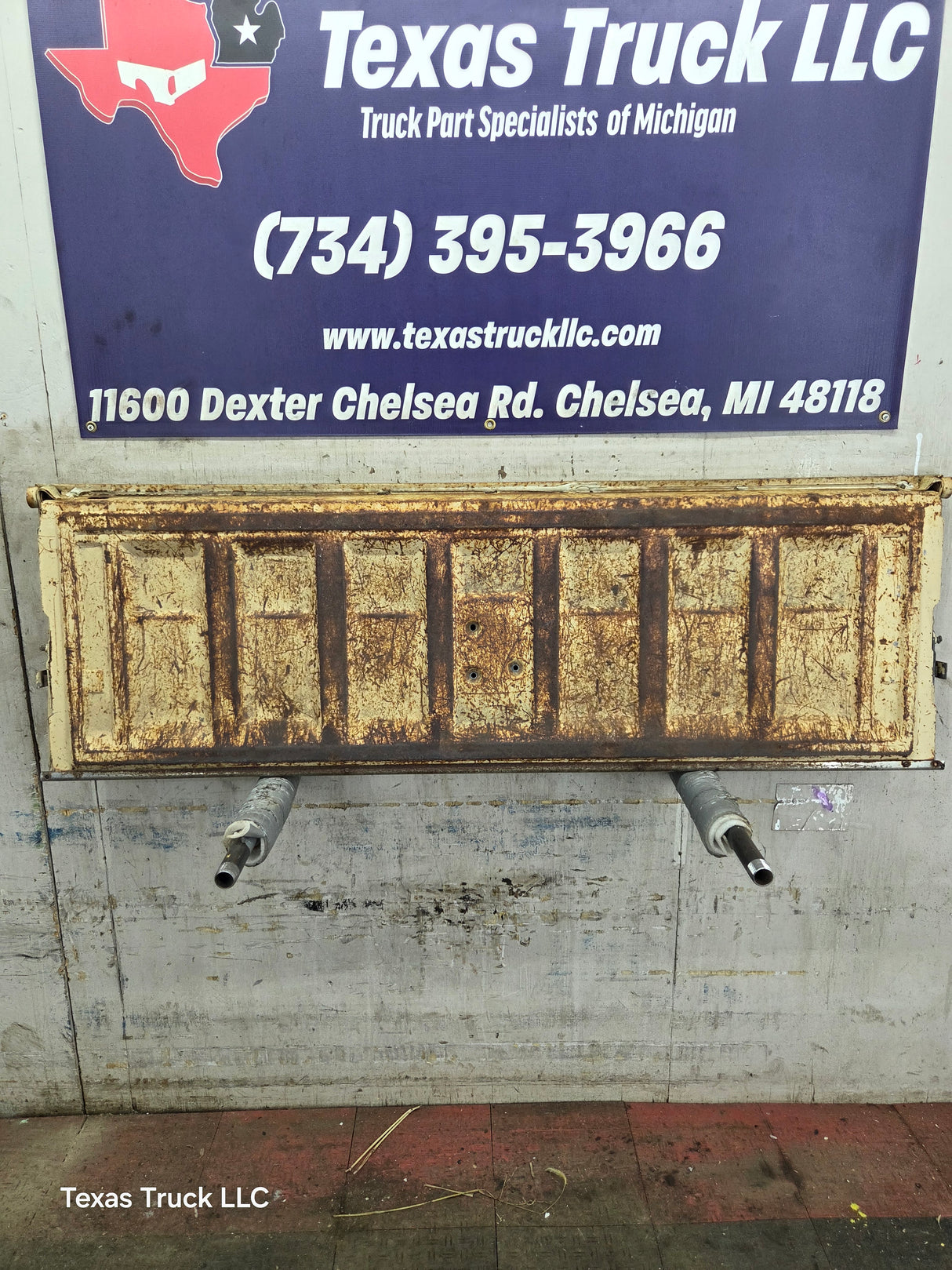 1973-1987 Chevrolet / GMC Square Body Tailgate C10 C15 C20 C25 C35 K10 K15 K20 K25 K35