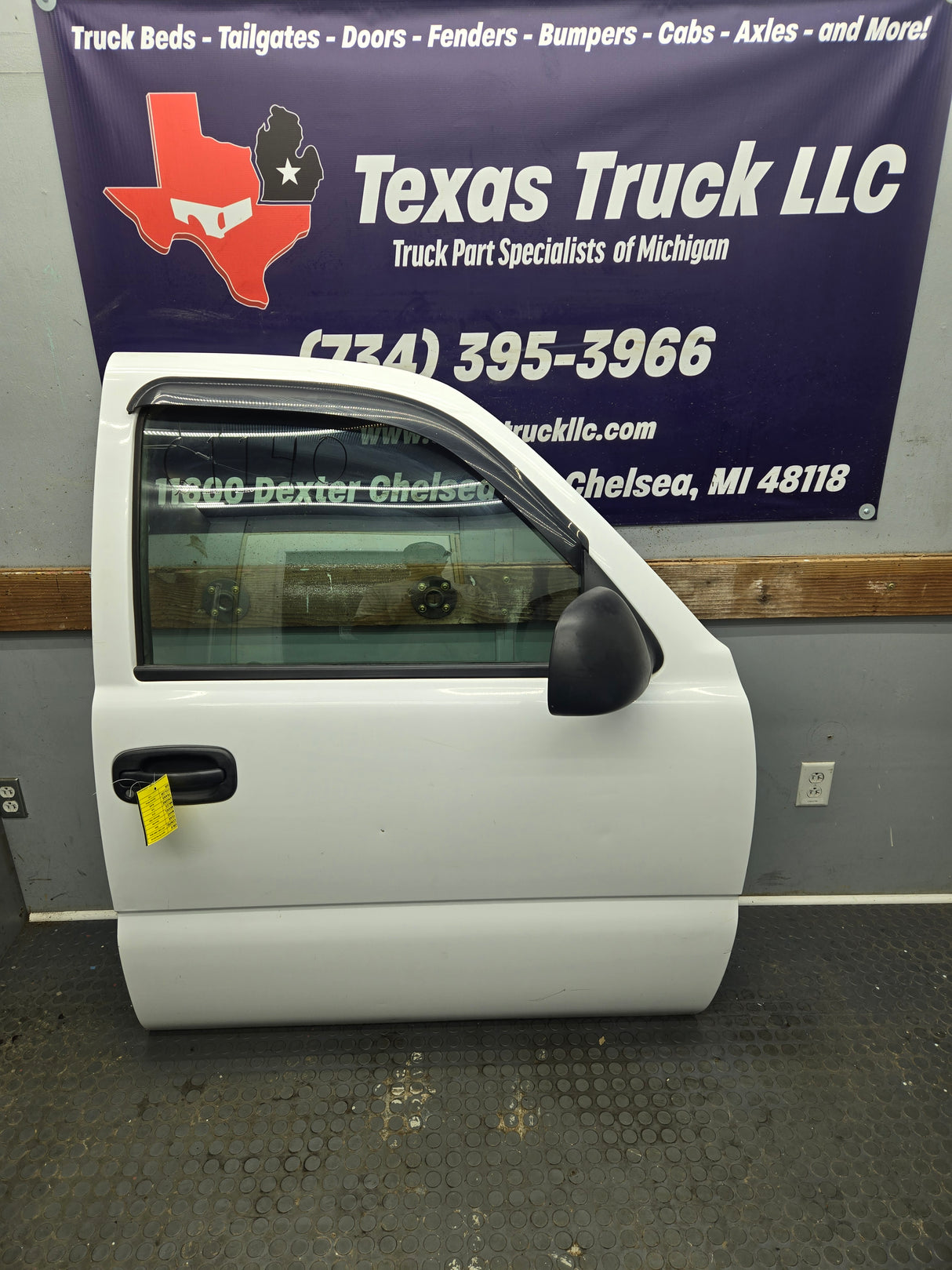 1999-2006 Chevrolet Silverado / GMC Sierra 1500 2500 3500 HD Front Passenger side Door RH