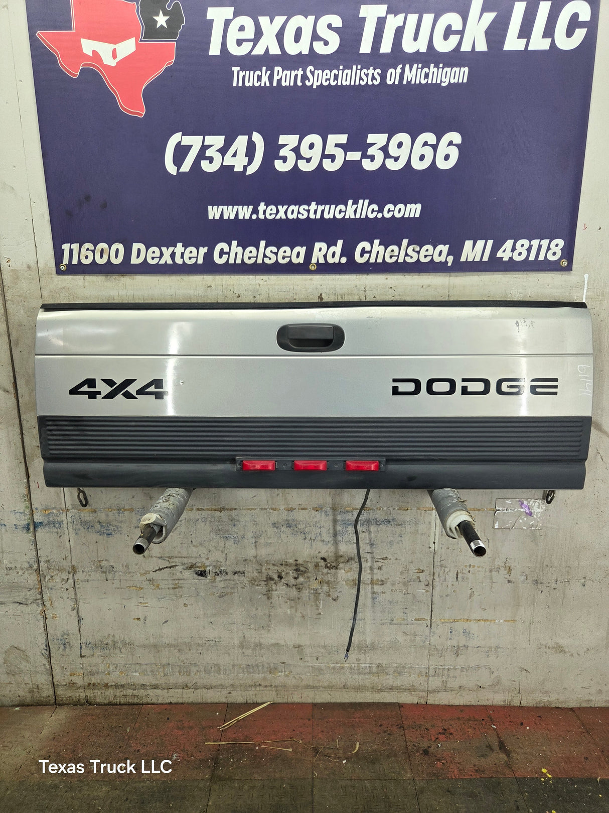 1994-2002 Dodge Ram 1500 2500 3500 2nd Gen Dually Truck Tailgate