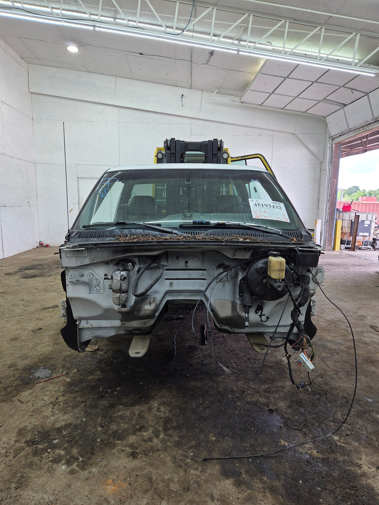 1999-2007 Chevrolet Silverado / GMC Sierra 1500 2500 HD 3500HD Extended Cab Body