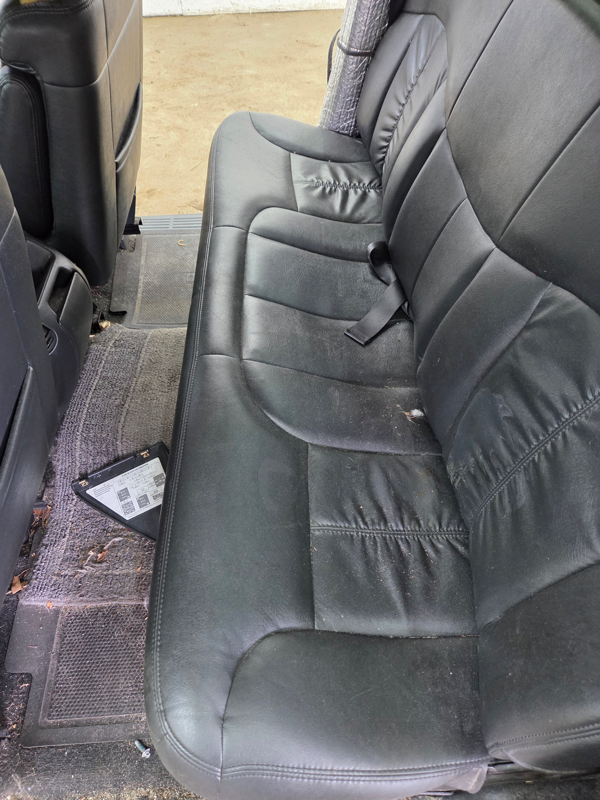 1999-2007 Chevrolet Silverado / GMC Sierra 1500 2500 HD 3500HD Extended Cab Body