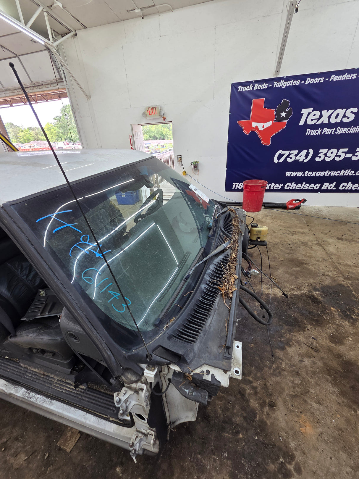 1999-2007 Chevrolet Silverado / GMC Sierra 1500 2500 HD 3500HD Extended Cab Body