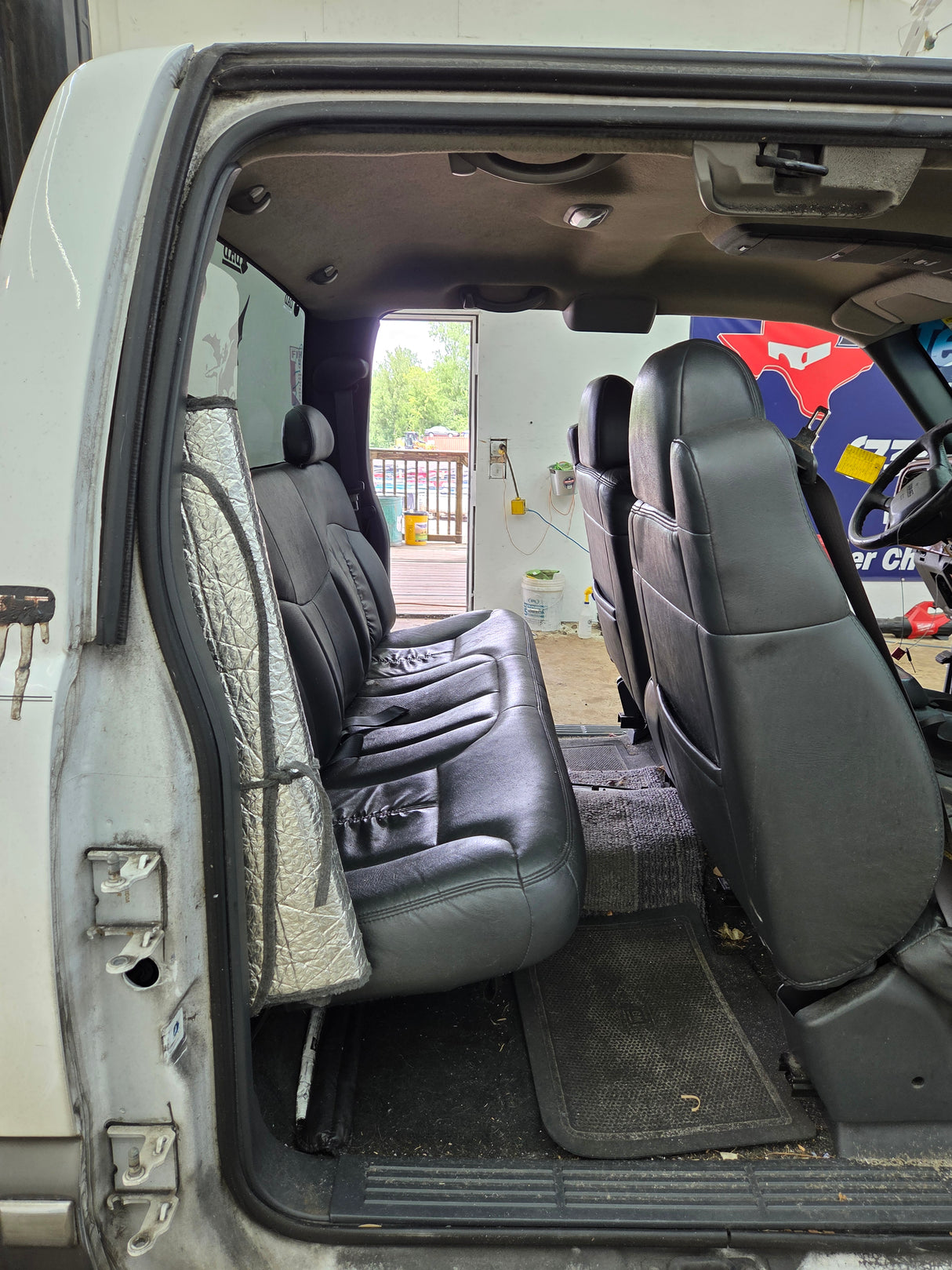 1999-2007 Chevrolet Silverado / GMC Sierra 1500 2500 HD 3500HD Extended Cab Body