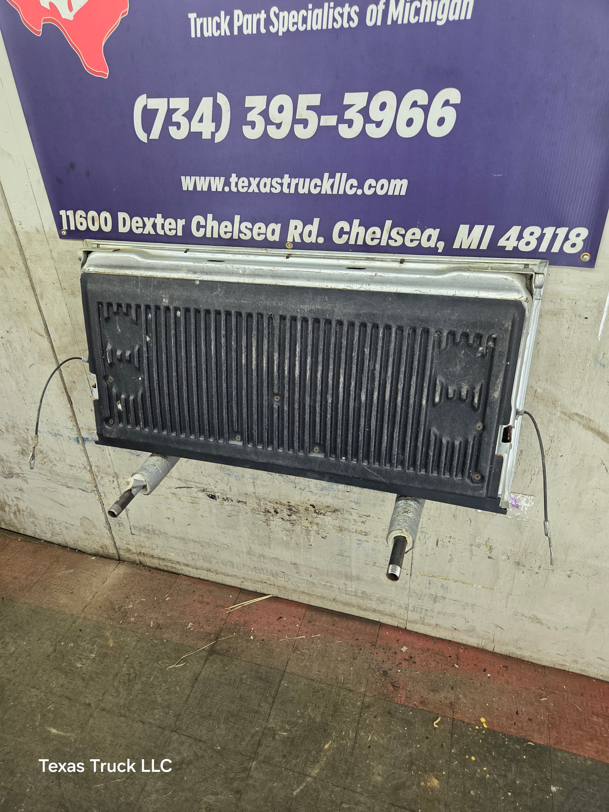 2004-2008 Ford F-150 Step Side Tailgate