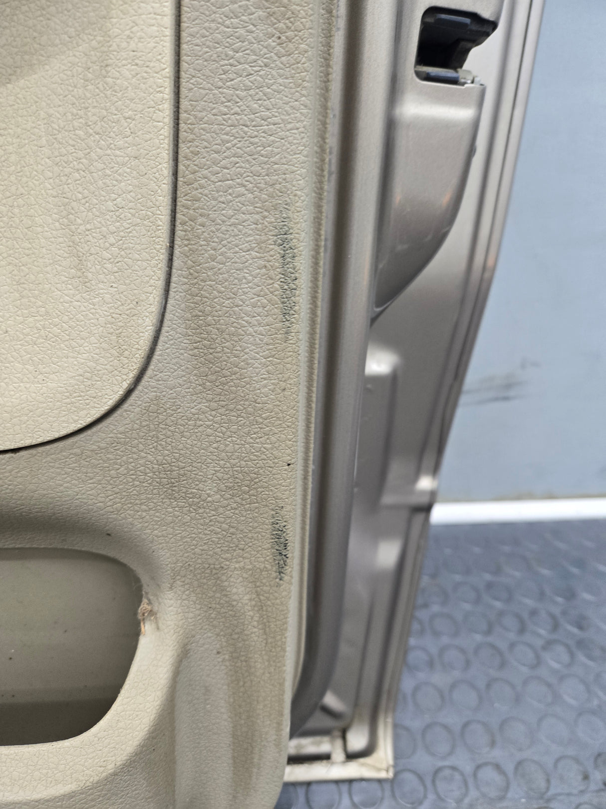2004-2008 Ford F150 Passenger Side Rear Crew Cab Door RH