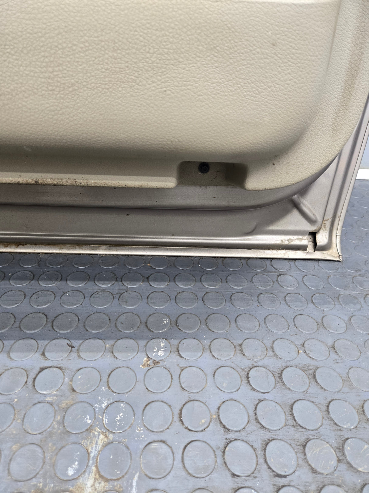 2004-2008 Ford F150 Passenger Side Rear Crew Cab Door RH