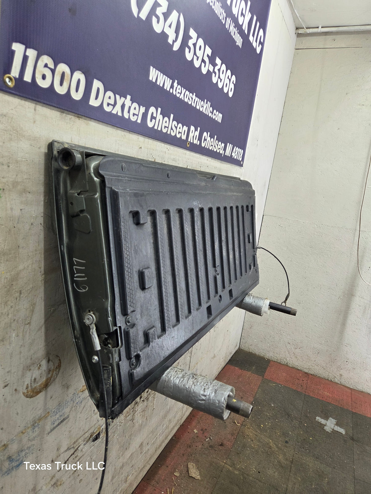 2002-2005 Ford Explorer Tailgate