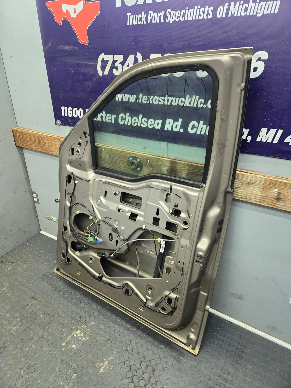 2004-2008 Ford F150 Crew Cab Passenger Front Door