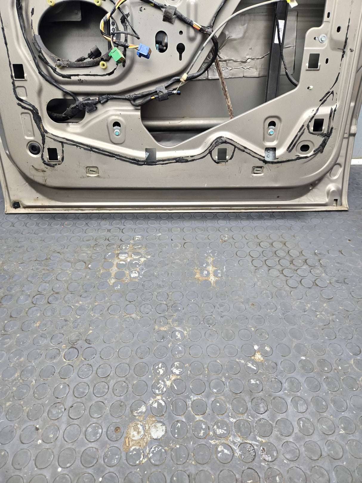 2004-2008 Ford F150 Crew Cab Passenger Front Door