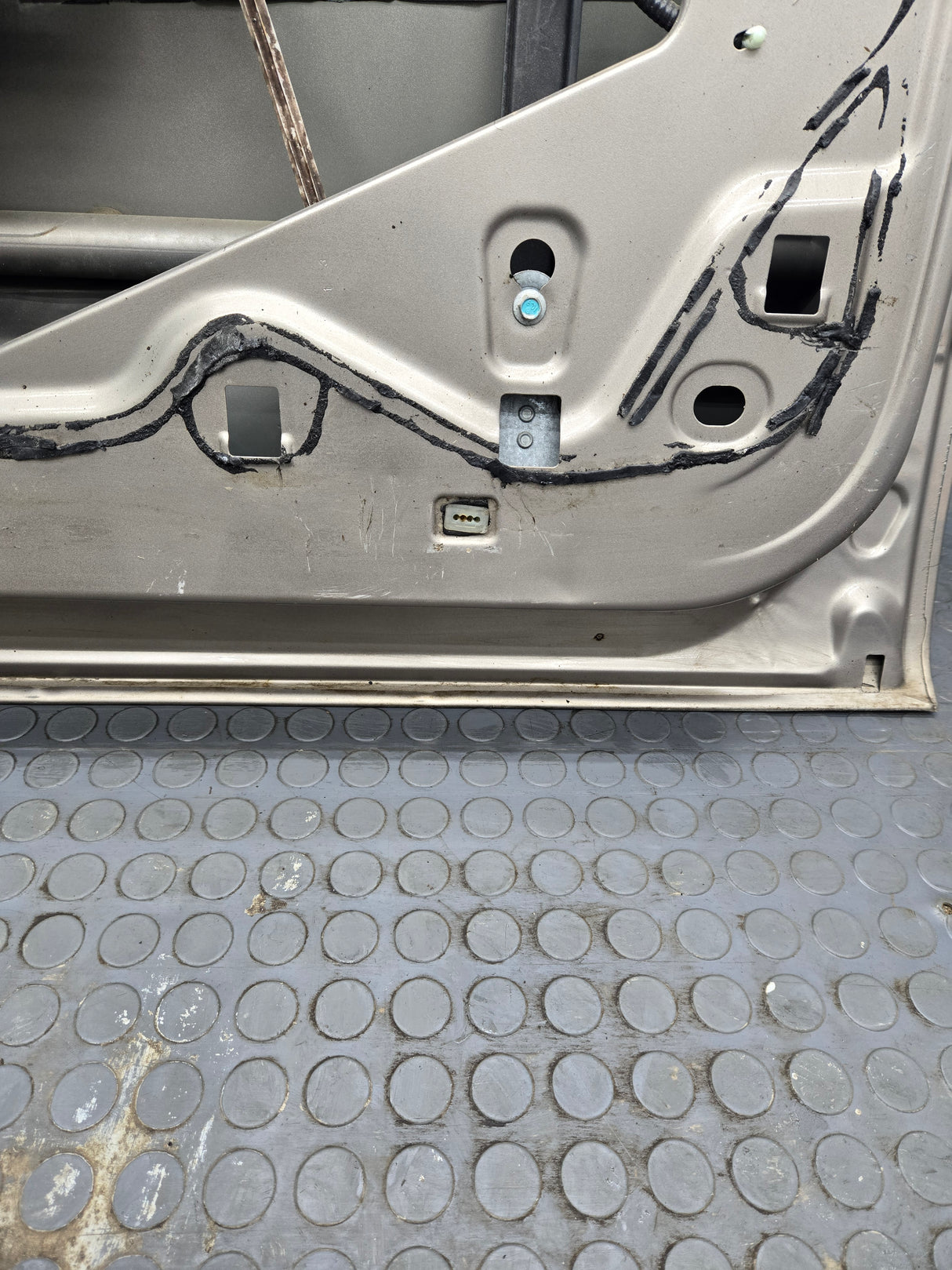 2004-2008 Ford F150 Crew Cab Passenger Front Door