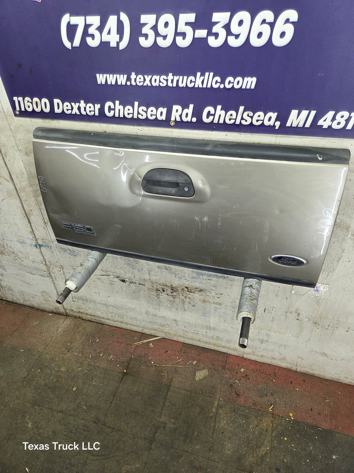 1997-2003 Ford F150 Step Side / Flare Side Tailgate