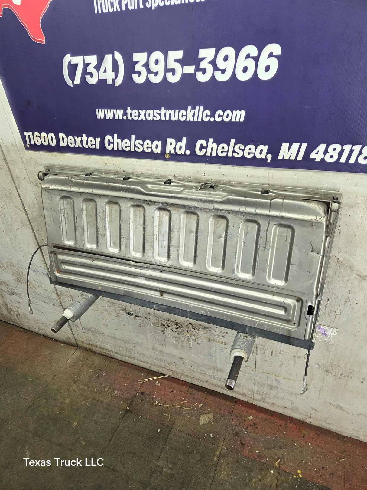 1997-2003 Ford F150 Step Side / Flare Side Tailgate