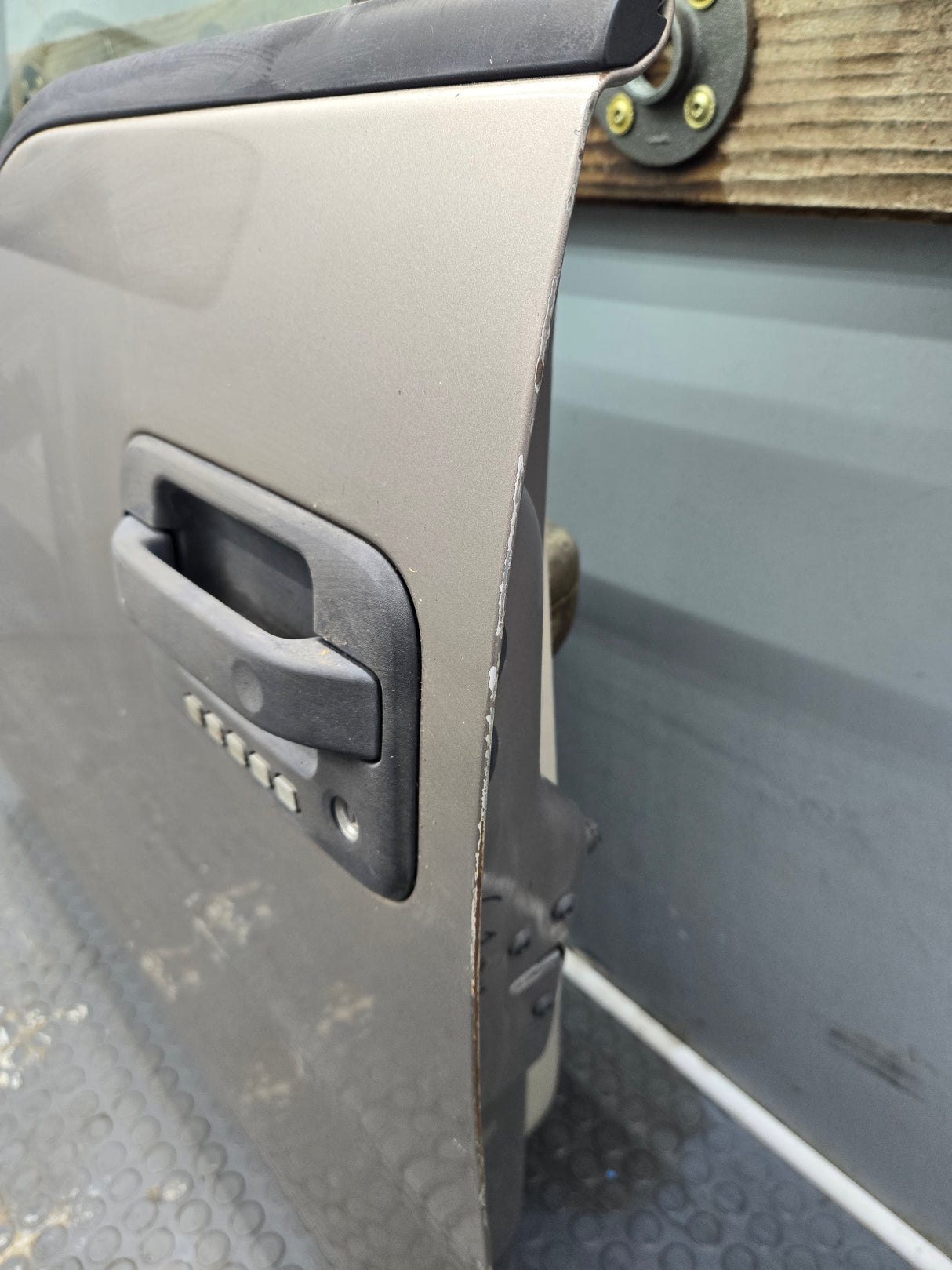 2004-2008 Ford F150 Driver Side Extended/Regular Cab Front Door LH