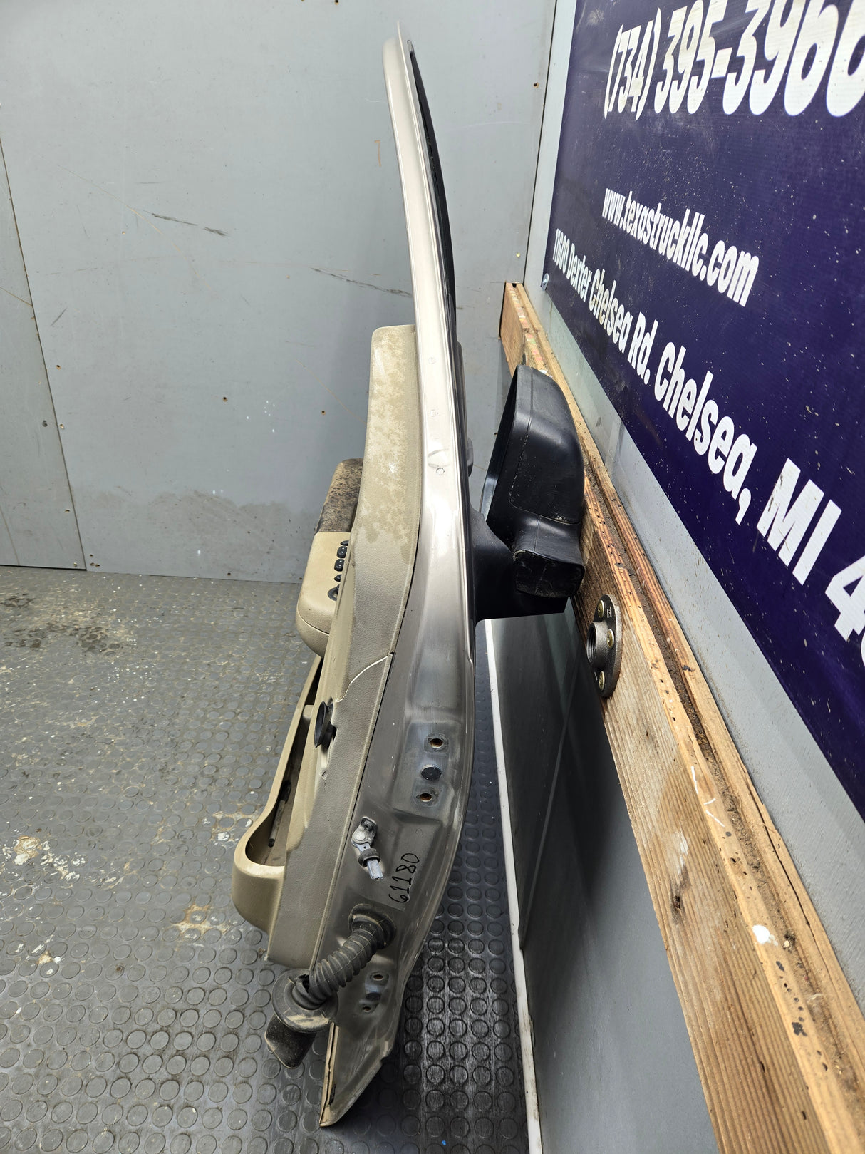2004-2008 Ford F150 Driver Side Extended/Regular Cab Front Door LH