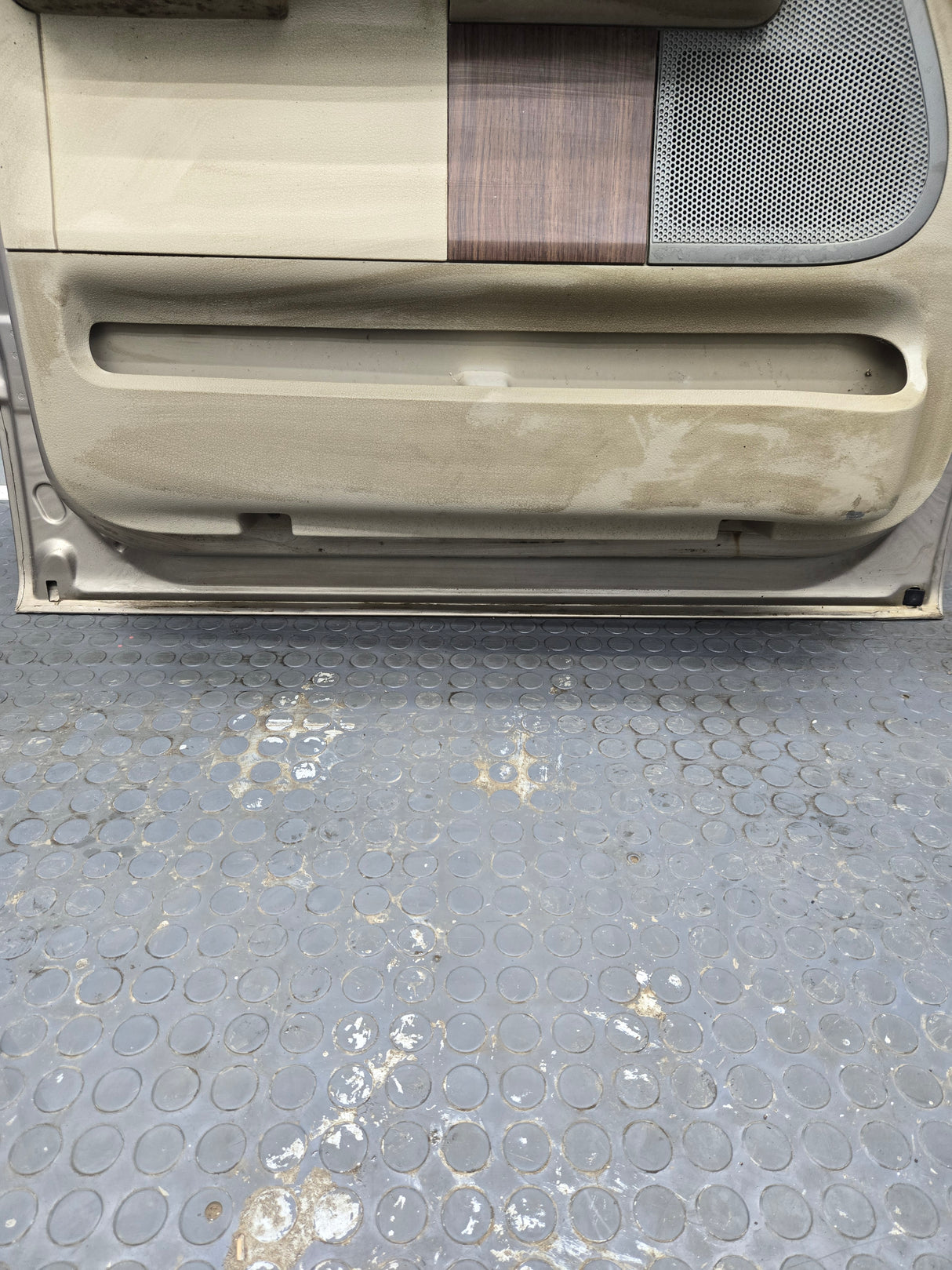 2004-2008 Ford F150 Driver Side Extended/Regular Cab Front Door LH