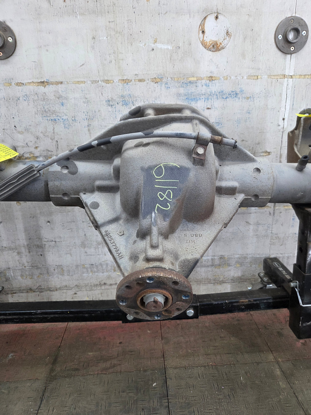 2013-2019 Dodge Ram 1500 3.55 Ratio OEM Rear Axle Rear End 4th Gen