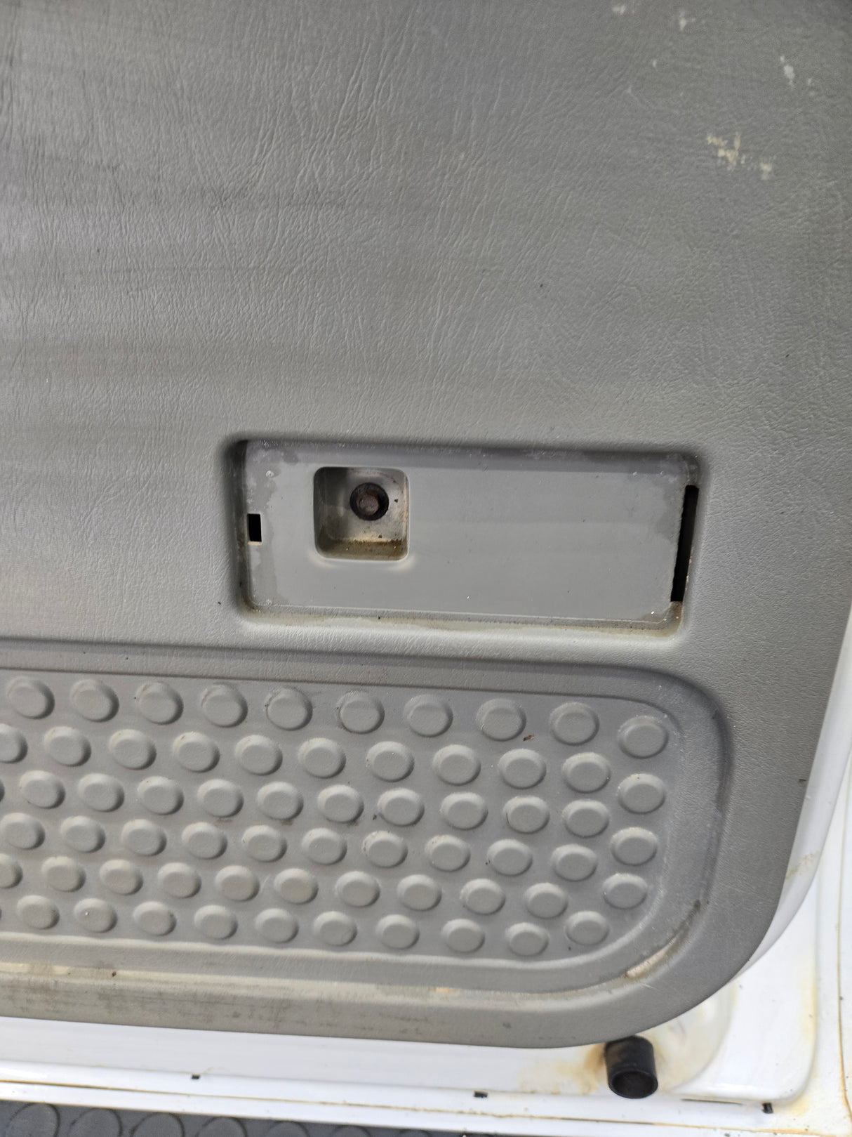1999-2011 Ford Super Duty F250 F350 F450 F550 RH Crew Cab Passenger Side Rear Door