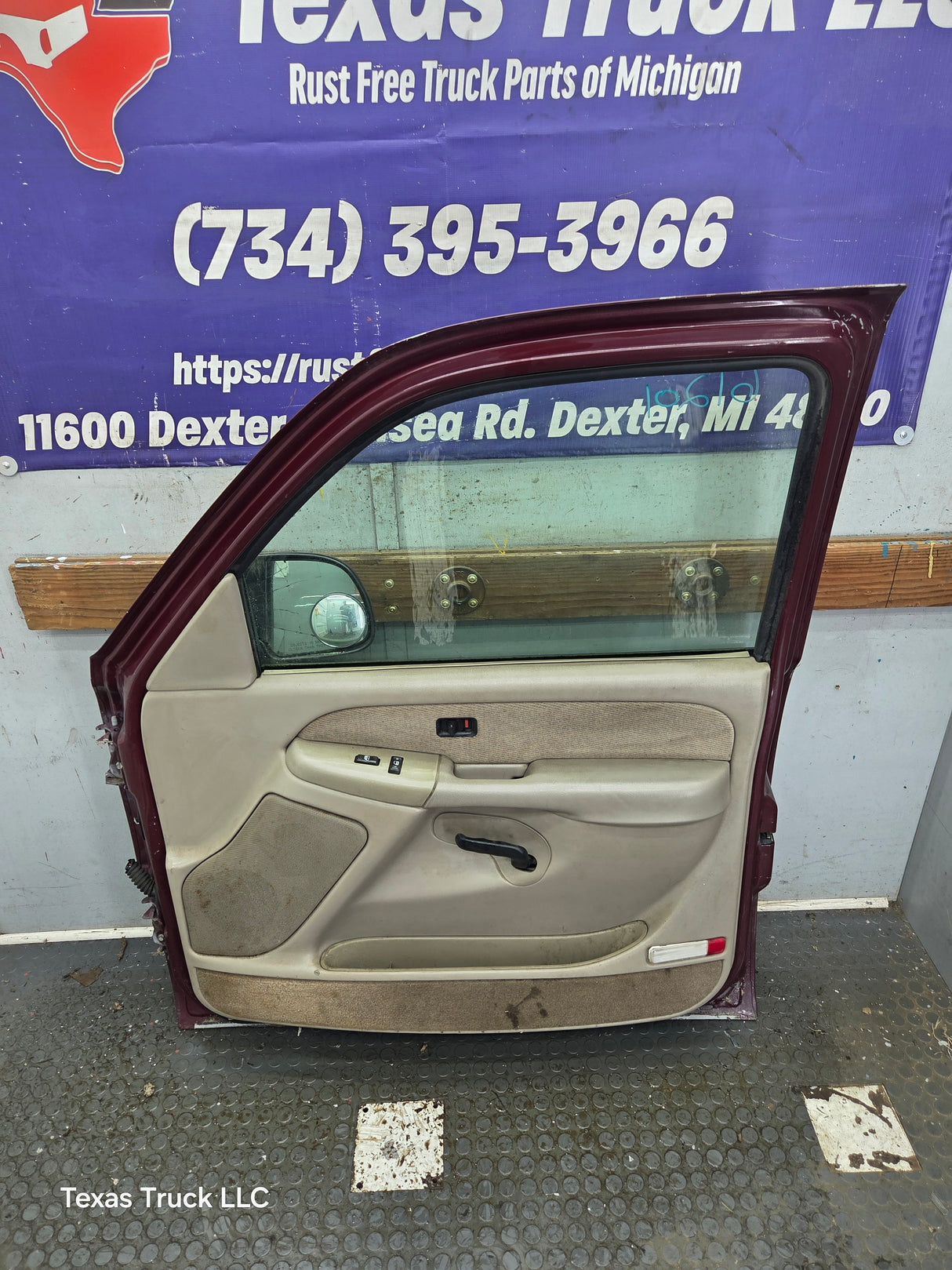 1999-2006 Chevrolet Silverado / GMC Sierra 1500 2500 3500 HD Front Passenger side Door RH