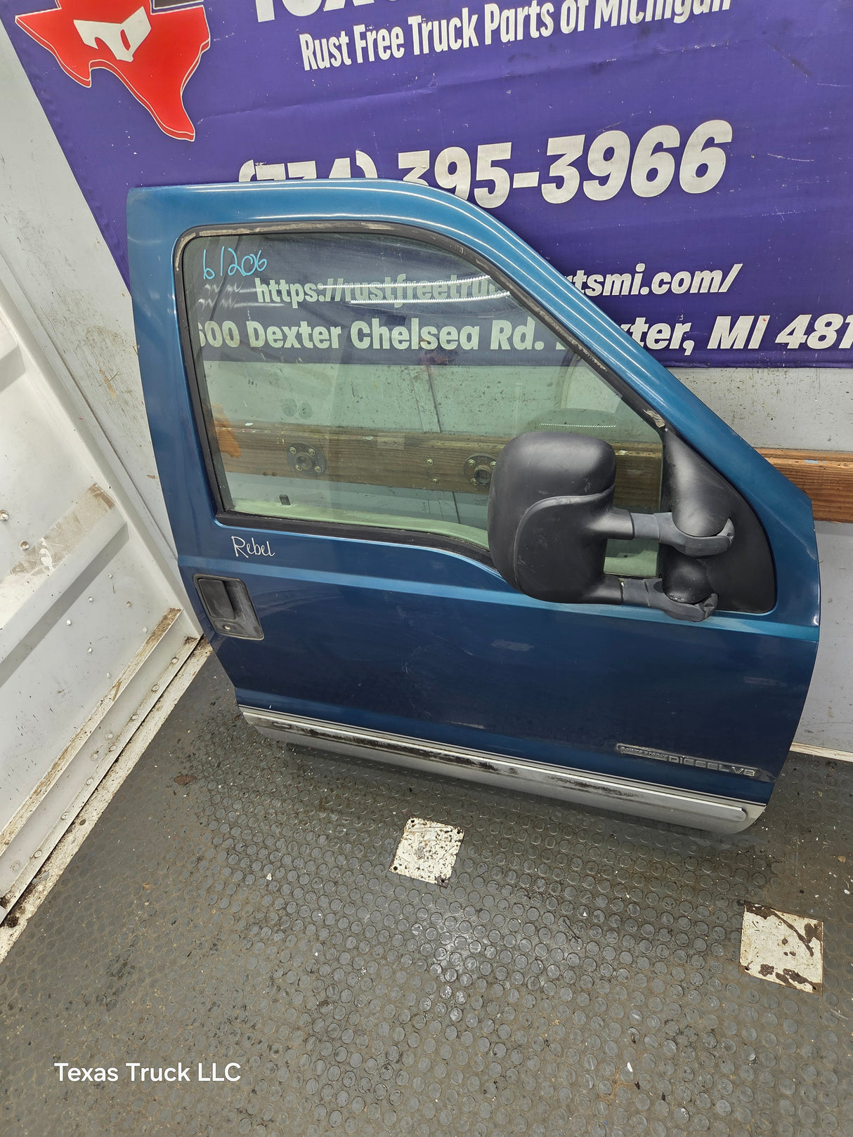 1999-2011 Ford Super Duty / Excursion Front Passenger RH Door F250 F350 F450 F550