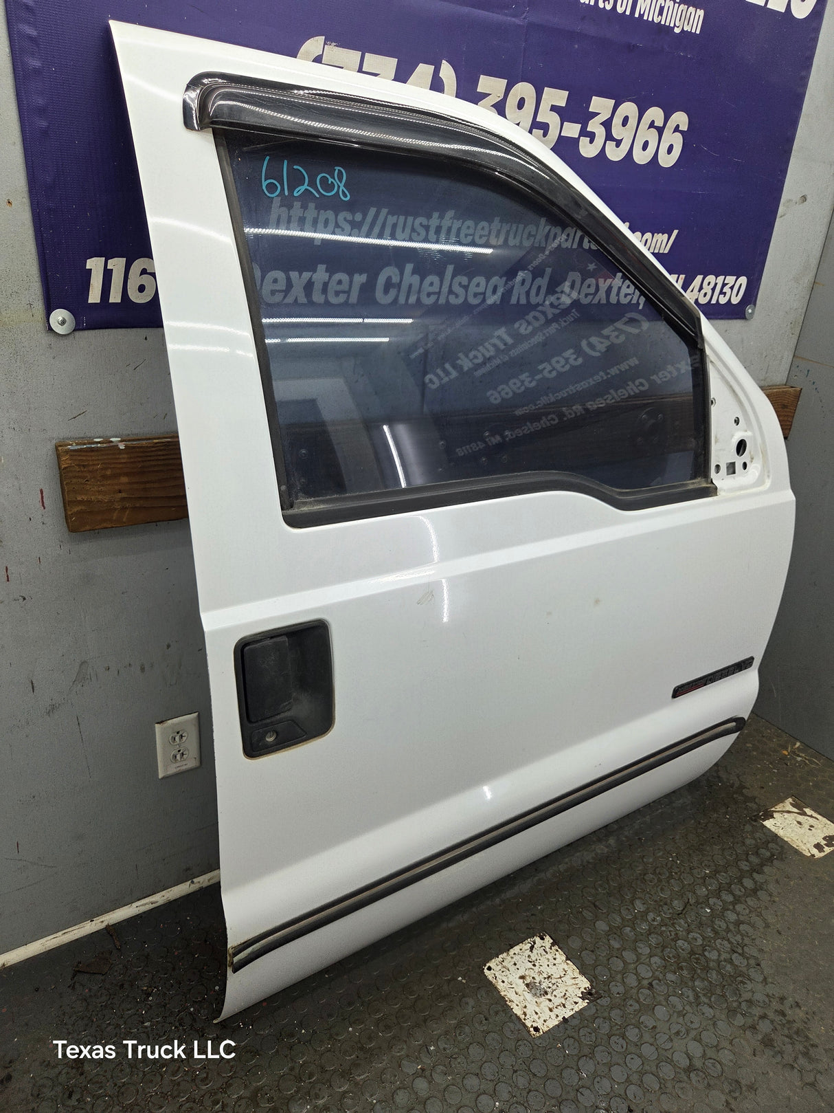 1999-2011 Ford Super Duty / Excursion Front Passenger RH Door F250 F350 F450 F550
