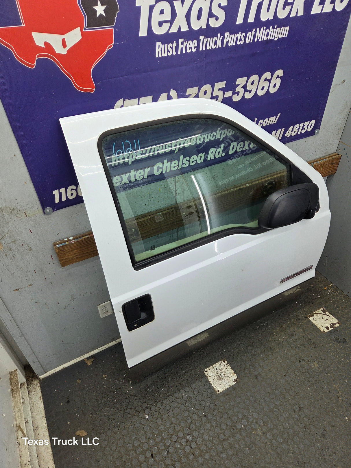 1999-2011 Ford Super Duty / Excursion Front Passenger RH Door F250 F350 F450 F550