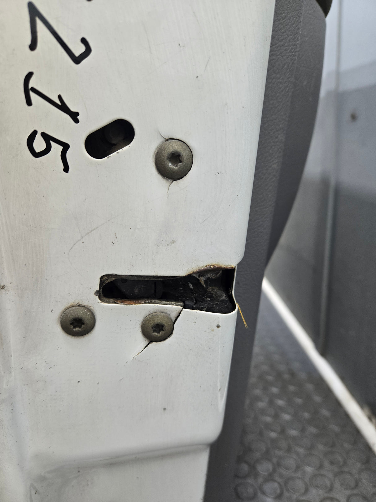 1994-2002 Dodge Ram 2nd Gen LH Driver Side Front Door Regular Cab / 2 Door Ext Cab 1500 2500 3500 ROUND CORNER