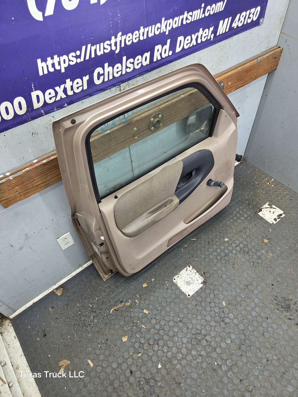 1993-2002 Ford Ranger Driver Side Front Left Hand Door