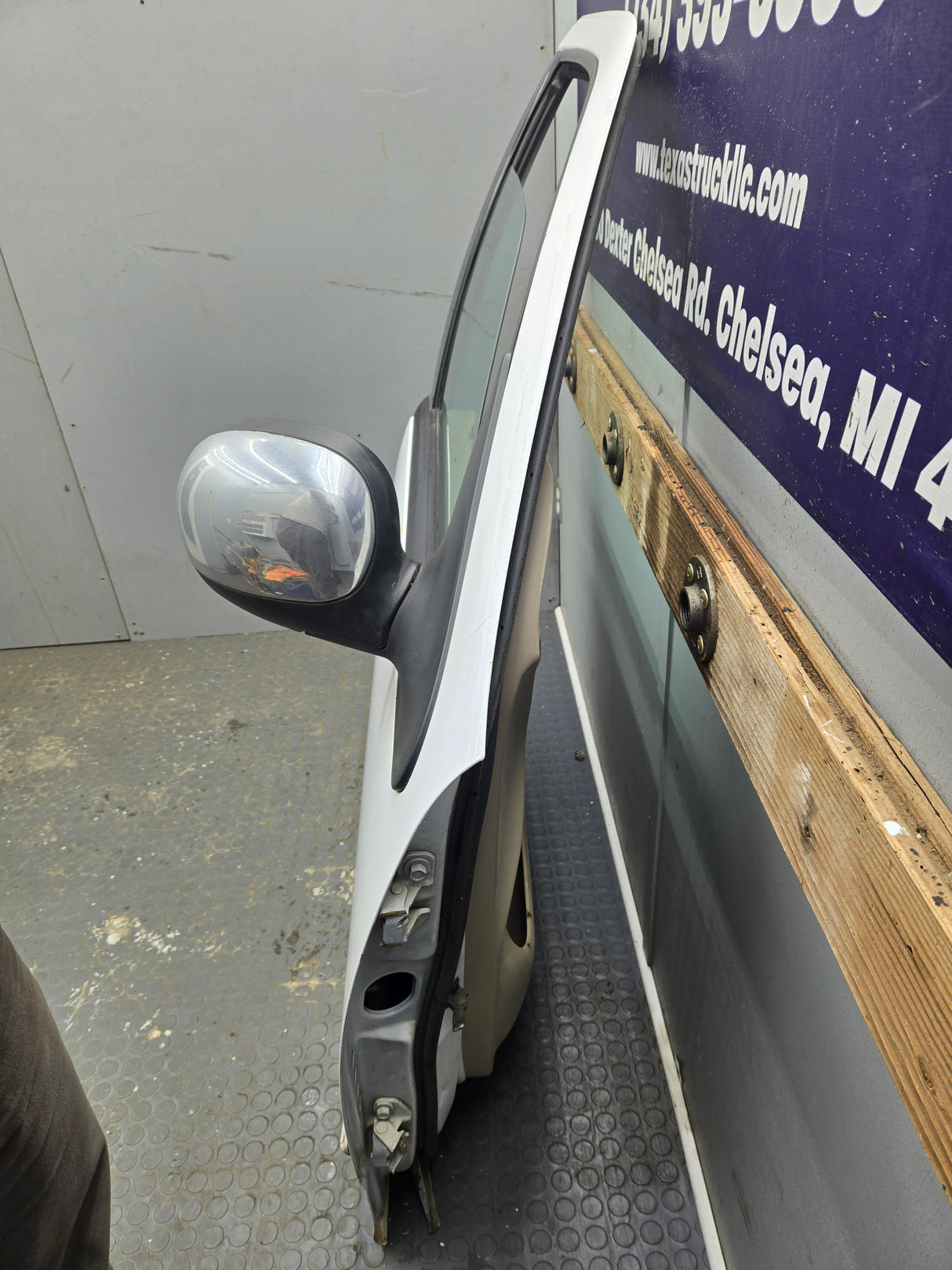 1997-2003 Ford F150 Passenger Side RH Front Door
