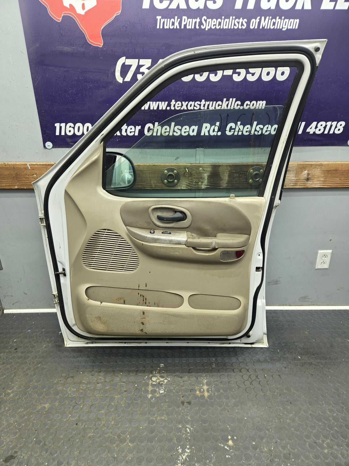 1997-2003 Ford F150 Passenger Side RH Front Door