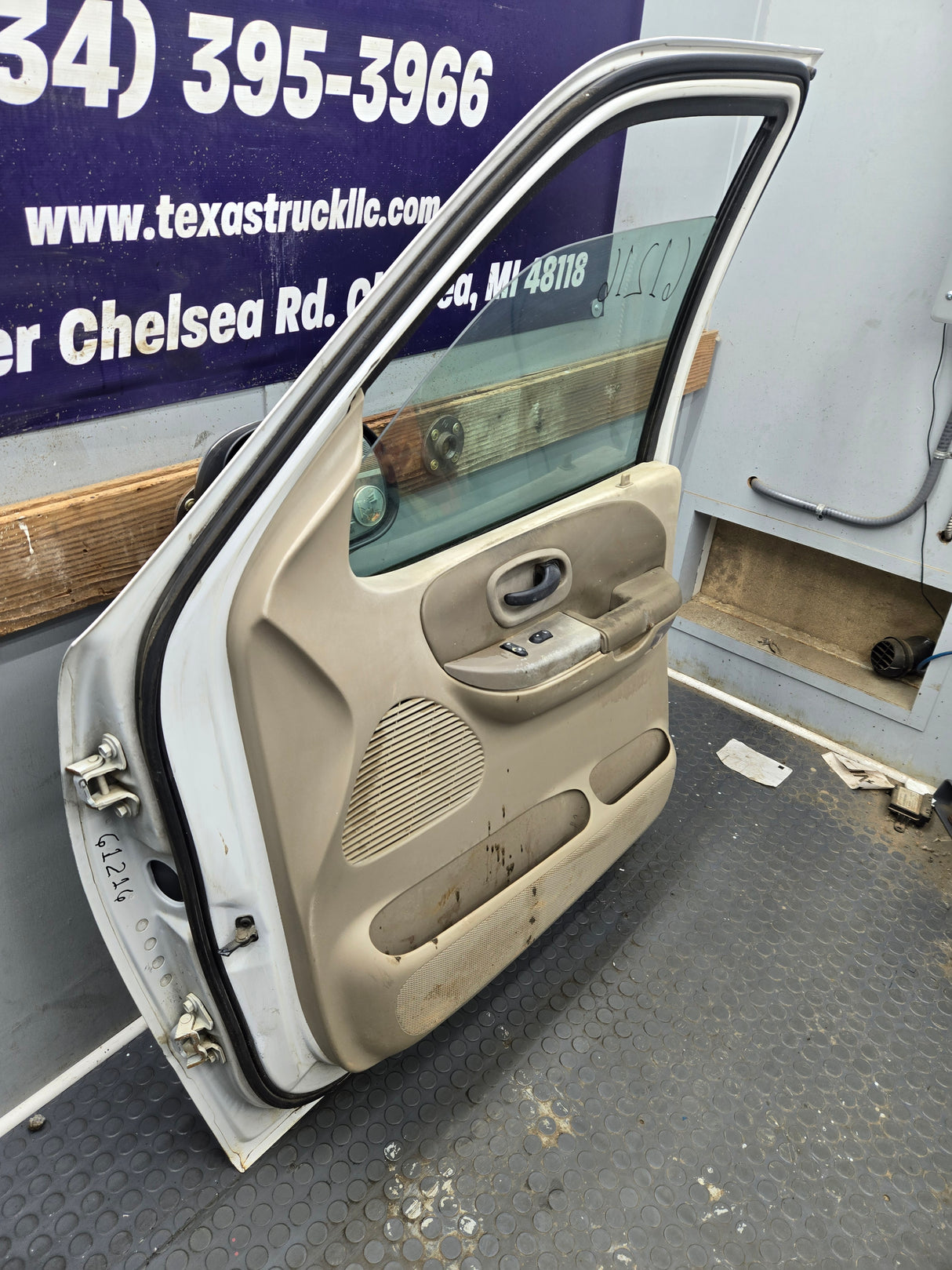 1997-2003 Ford F150 Passenger Side RH Front Door