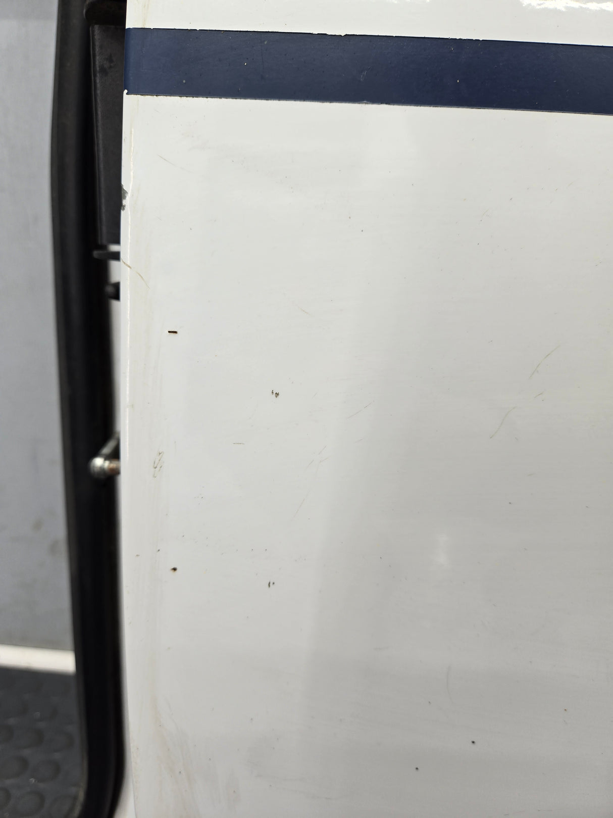 1999-2006 Chevrolet Silverado / GMC Sierra 1500 2500 3500 HD Rear Driver side Extended Cab Rear Door