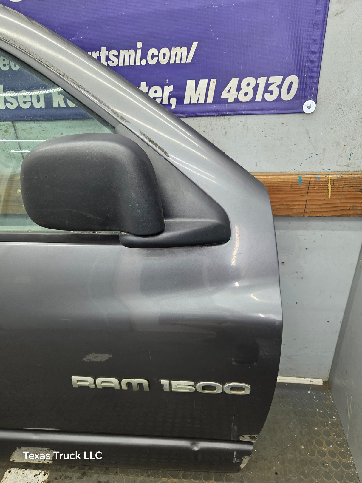 2003-2008 Dodge Ram 3rd Gen Passenger Side Front Regular Cab Door 1500 2500 3500 4500 5500