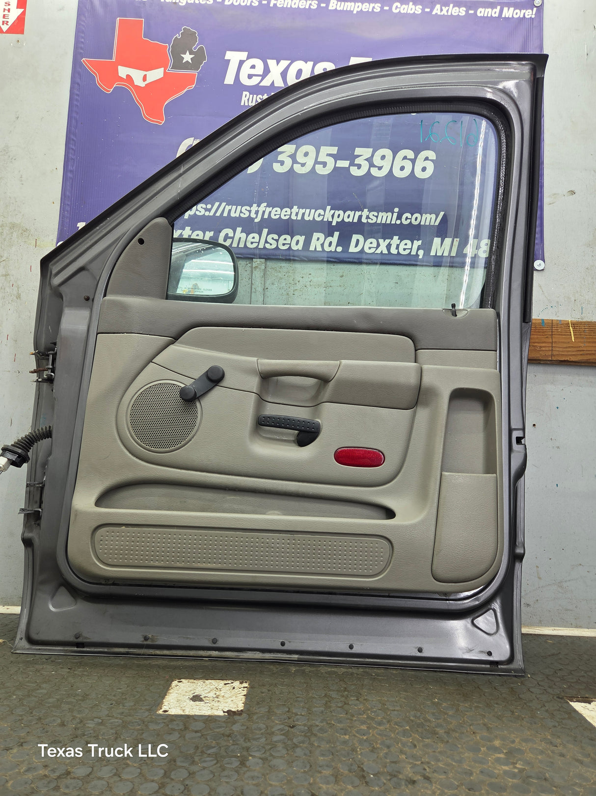 2003-2008 Dodge Ram 3rd Gen Passenger Side Front Regular Cab Door 1500 2500 3500 4500 5500