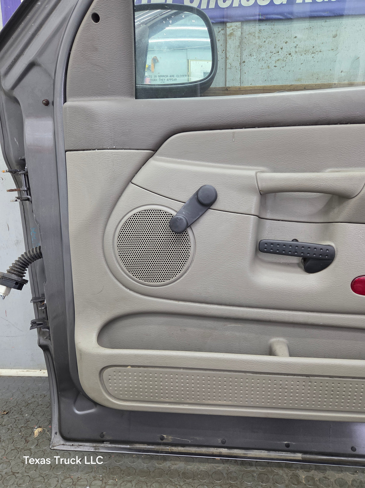 2003-2008 Dodge Ram 3rd Gen Passenger Side Front Regular Cab Door 1500 2500 3500 4500 5500