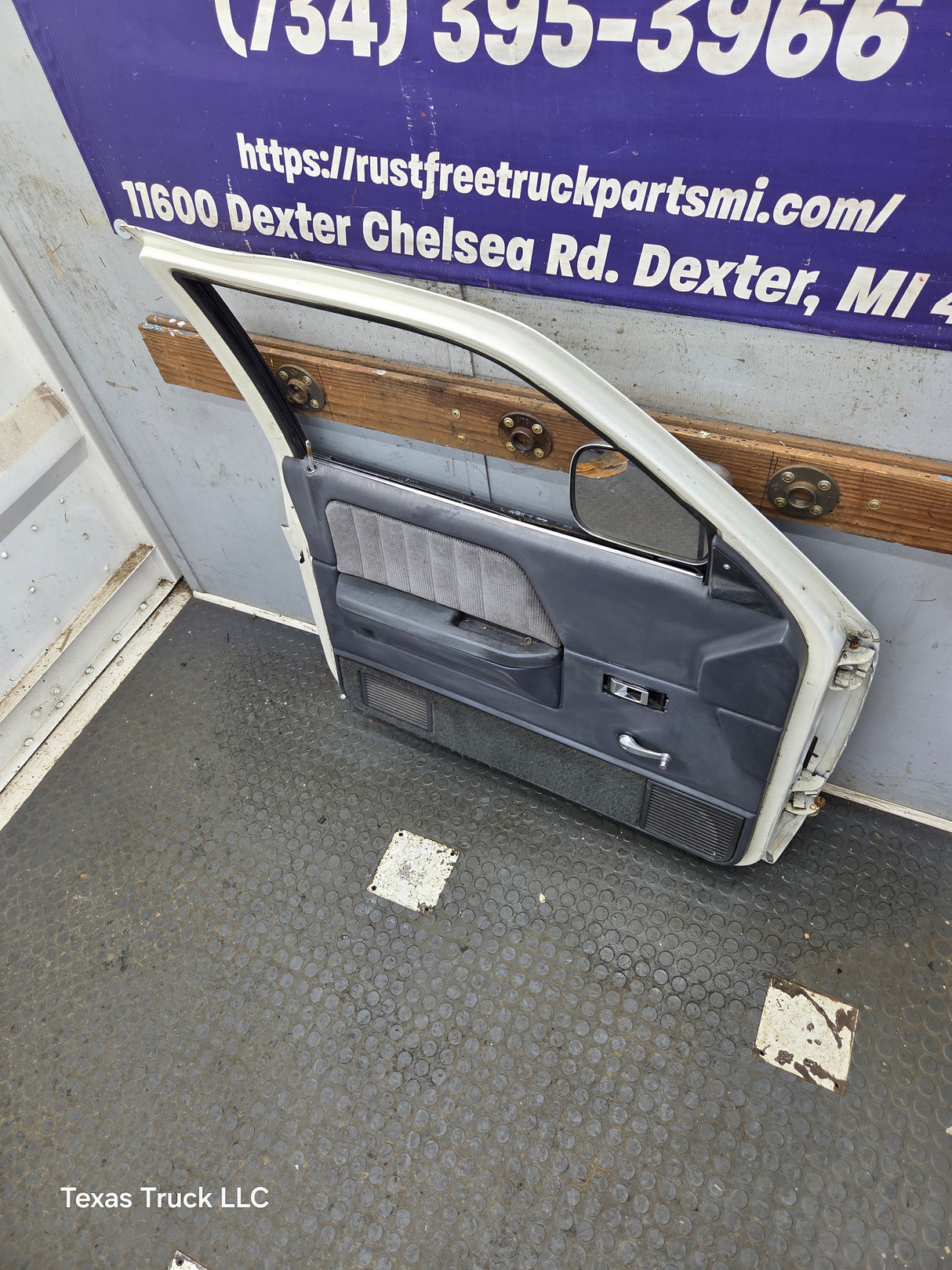 1992-1996 Dodge Dakota LH Driver Side Front Door