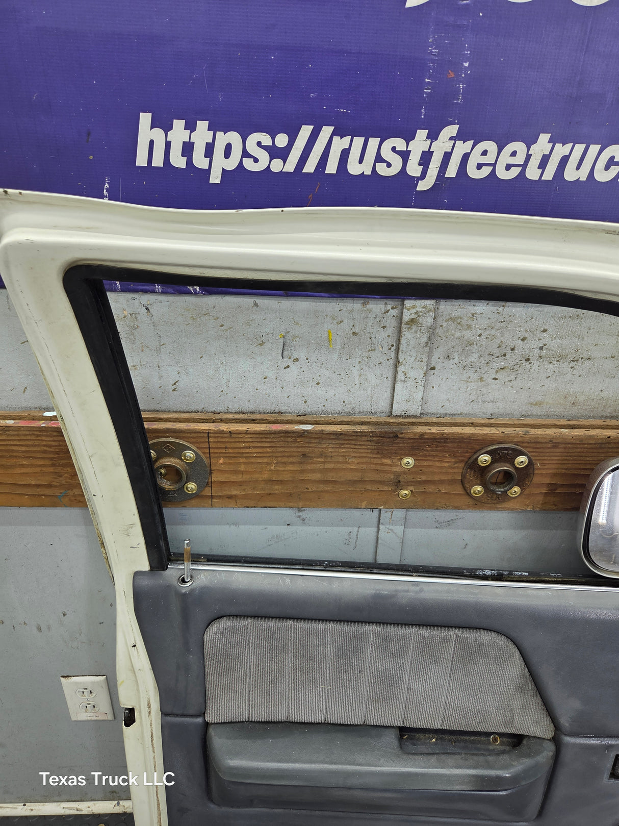 1992-1996 Dodge Dakota LH Driver Side Front Door