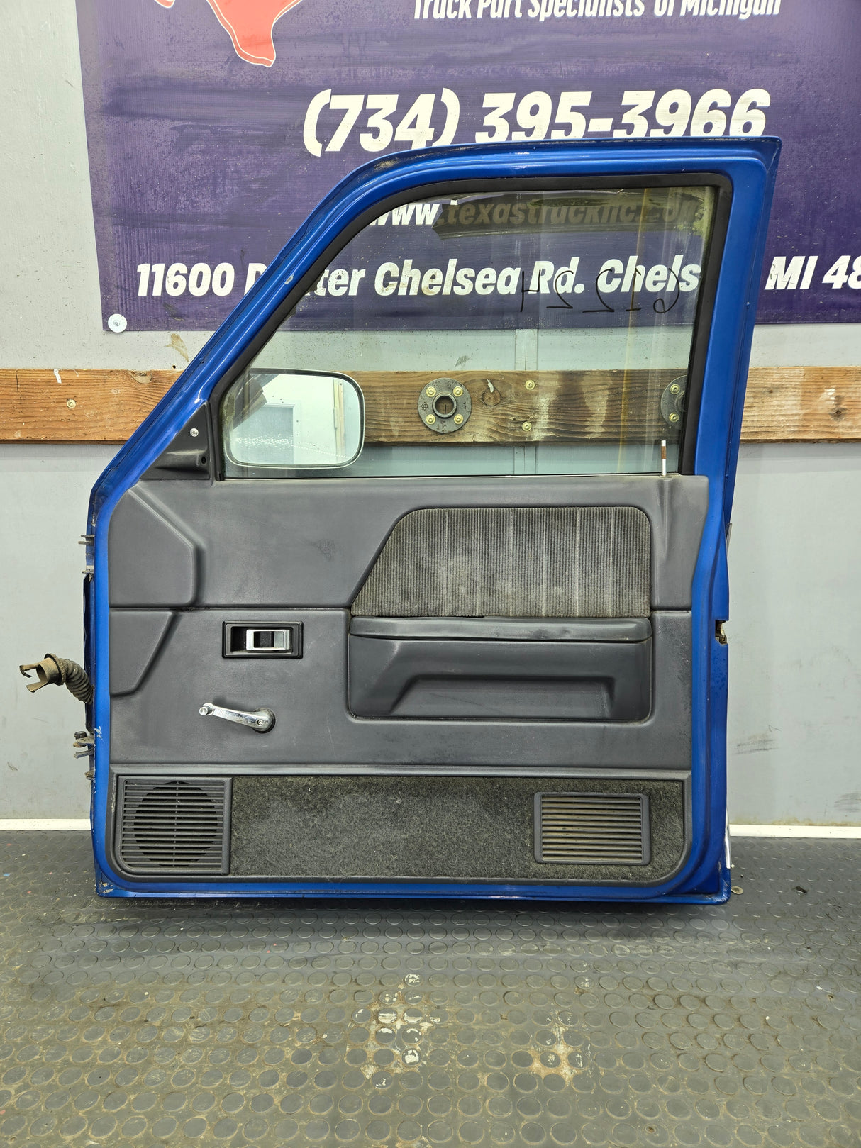 1992-1996 Dodge Dakota RH Passenger Side Front Door
