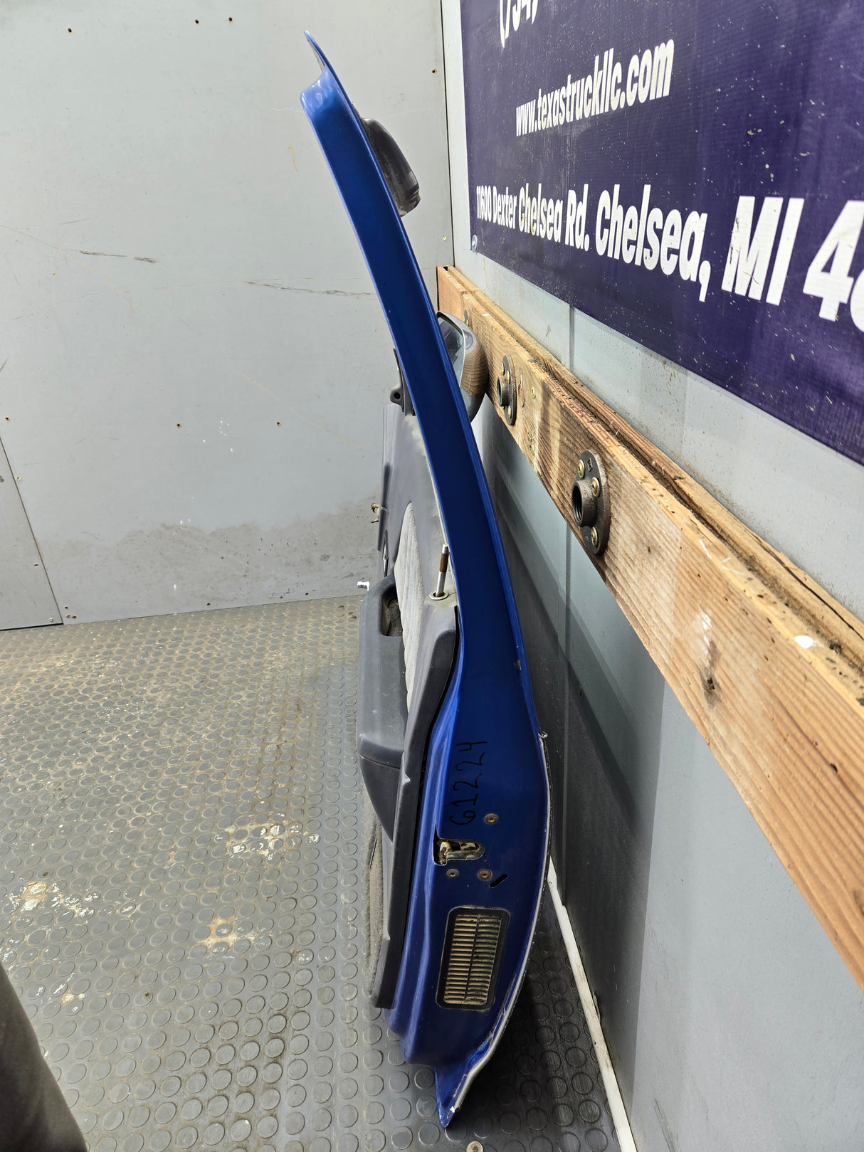 1992-1996 Dodge Dakota RH Passenger Side Front Door