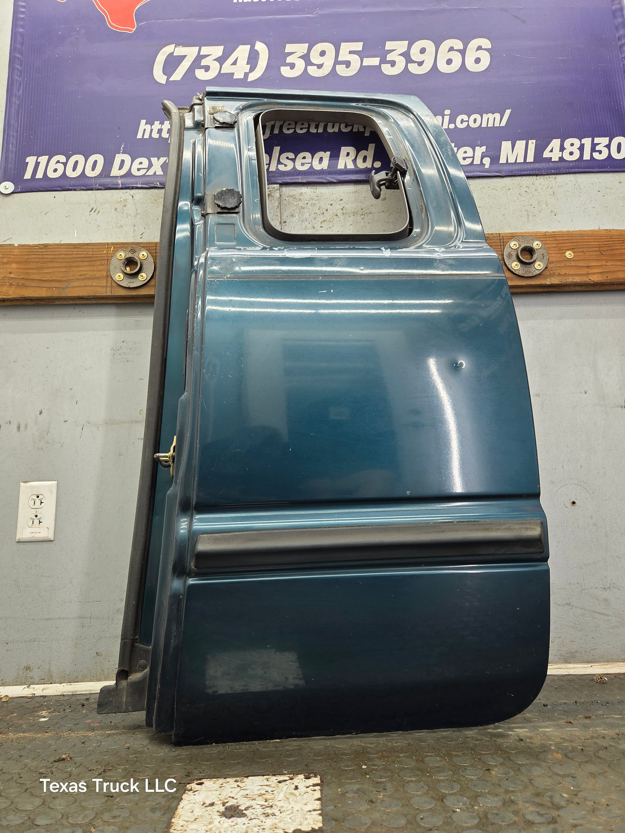 1994-2002 Dodge Ram 2nd Gen LH Driver Side Rear Extended Cab Door 1500 2500 3500